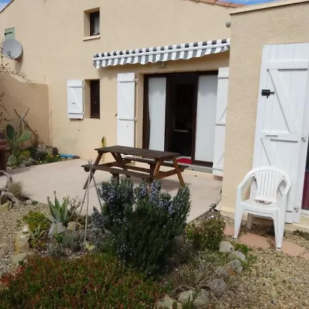 Villa House Les Mers Du Sud 7 *